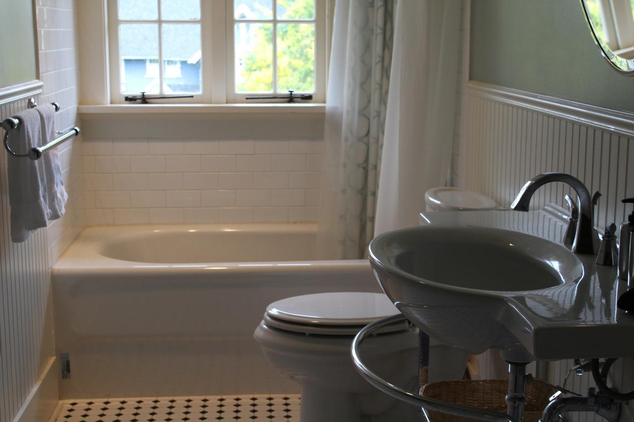 Cartier Guest House Vancouver Ngoại thất bức ảnh